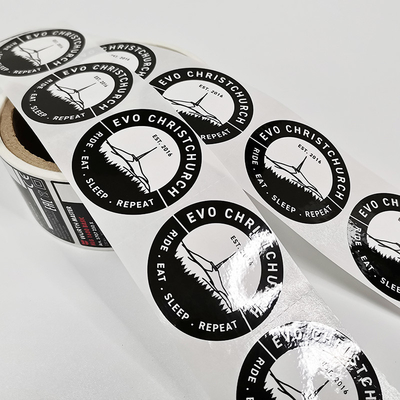 Etichette al minuto su ordinazione di BOPP che verniciano la carta stampabile rotatoria dell'autoadesivo del vinile