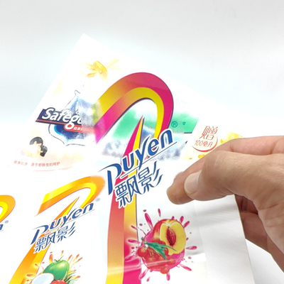 Etichetta bianca dell'autoadesivo di CMYK di progettazione dei cosmetici rettangolari cosmetici del PVC Pantone