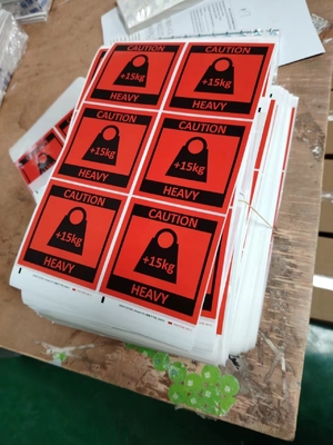 Adesivi per l'identificazione del prodotto con tecnologia di stampa digitale CMYK